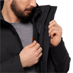 Black 3In1 Jacket With Understated Design And Great Performance, Ideal For Urban Winters.