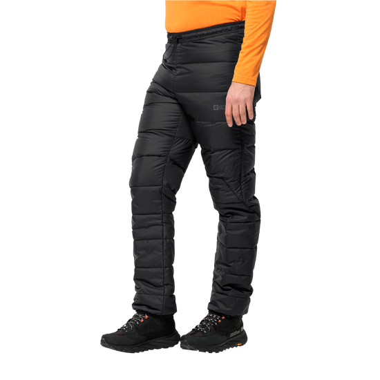 Black Insulated Pants With A Reduced Environmental Impact.